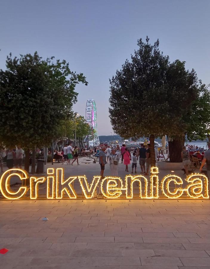 Apartman Hrusta Crikvenica Eksteriør billede