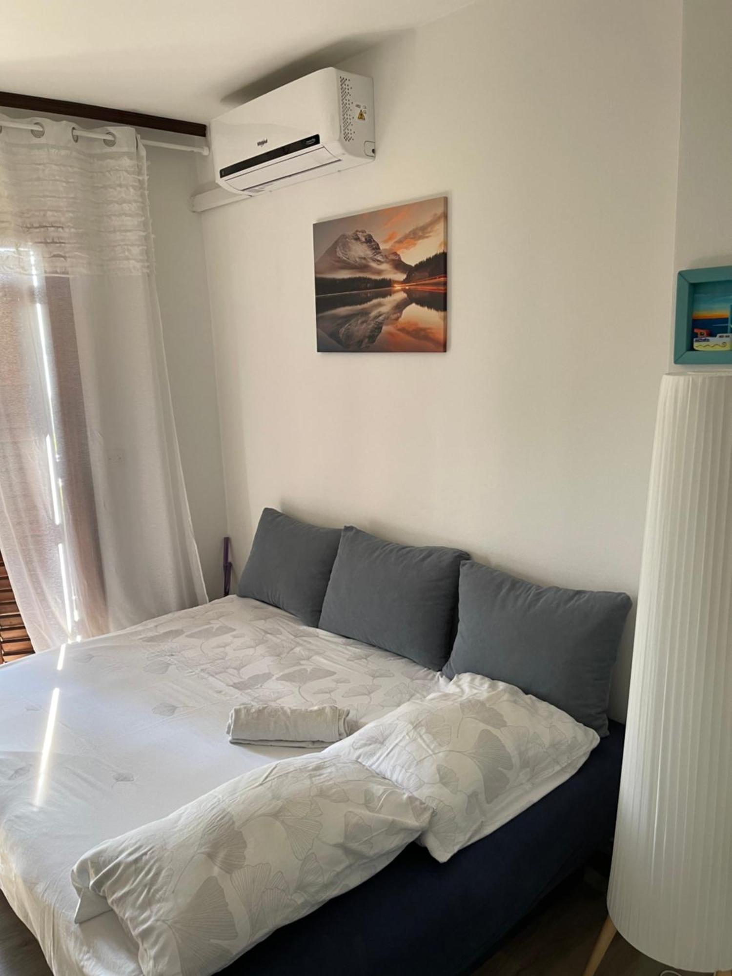 Apartman Hrusta Crikvenica Eksteriør billede
