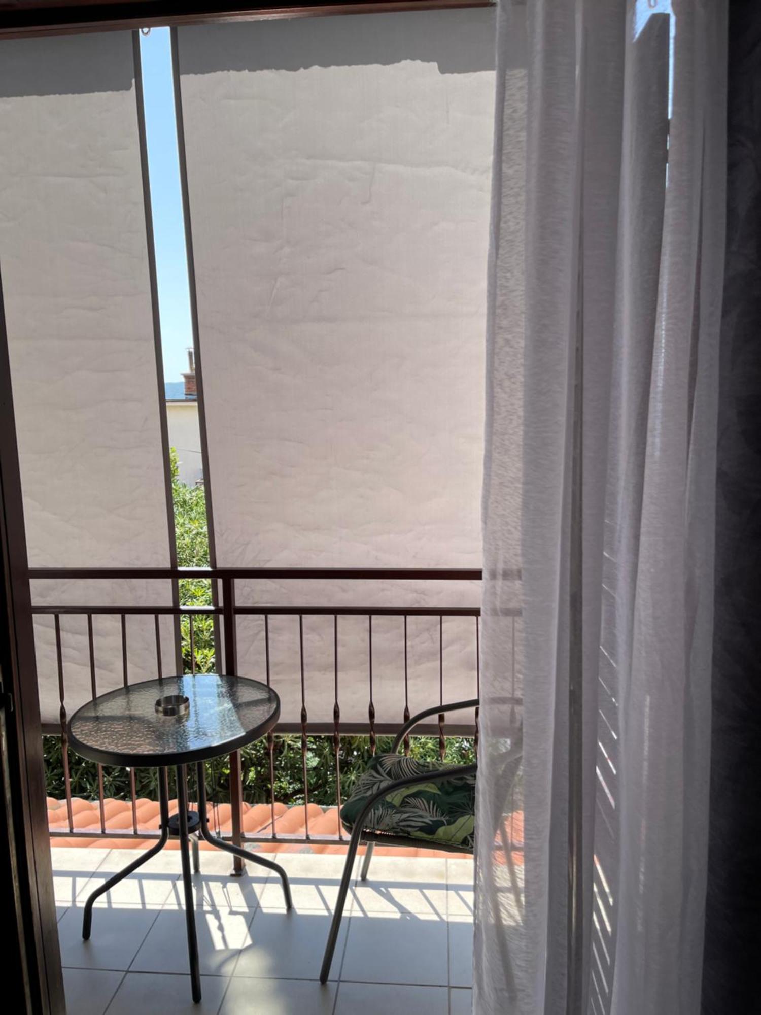 Apartman Hrusta Crikvenica Eksteriør billede